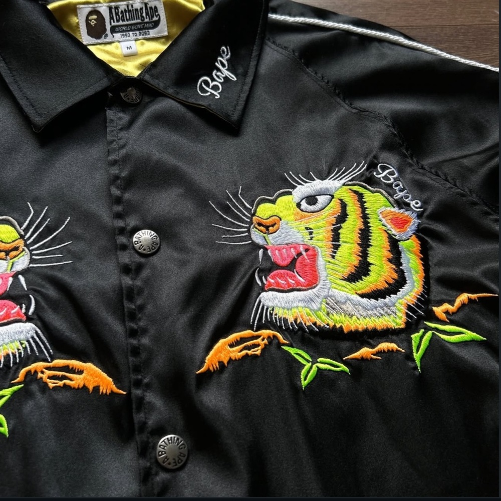🔥 BAPE Japan Mens Silk Tiger Embroidered Sukajan Jacket L Black Gold 🔥 - Picture 3 of 16